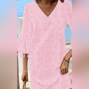 NWOT . XL Pink V-Neck Midi Dress with Bell Sleeves and Tassel Detail - Per